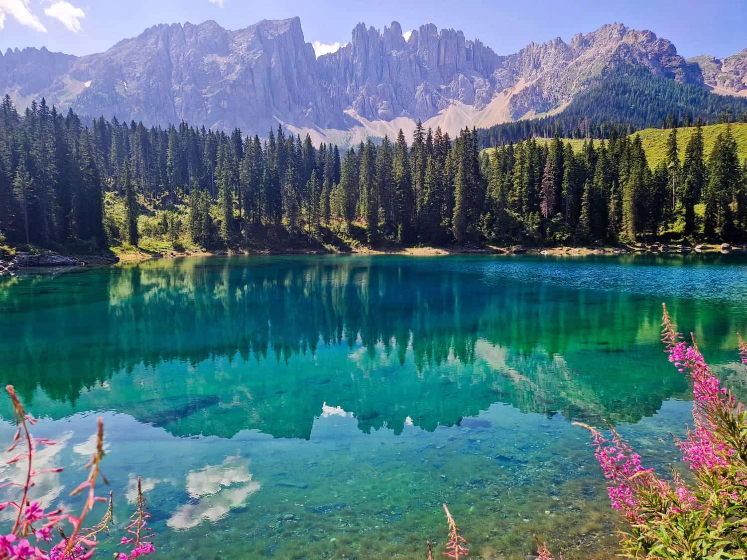 Lago Di Carezza Visit The Rainbow Lake Of The Dolomites Love Your Italy lago-di-carezza-visit-the-rainbow-lake-of-the-dolomites-love-your-italy